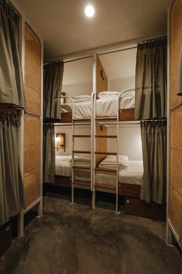 Hidden Garden Hostel Чиангмай Экстерьер фото