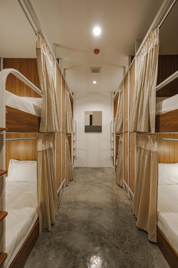 Hidden Garden Hostel Чиангмай Экстерьер фото