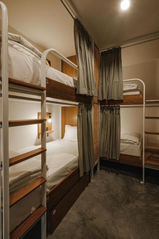 Hidden Garden Hostel Чиангмай Экстерьер фото
